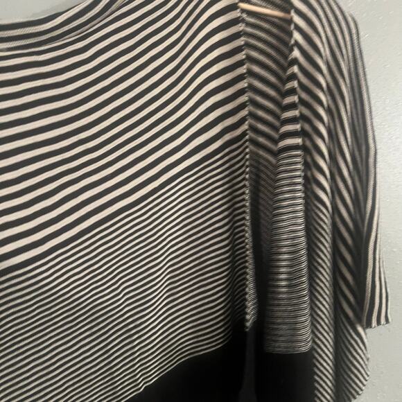 Lane Bryant women’s knit cape wrap one size black and off white warm cozy soft - Picture 7 of 9